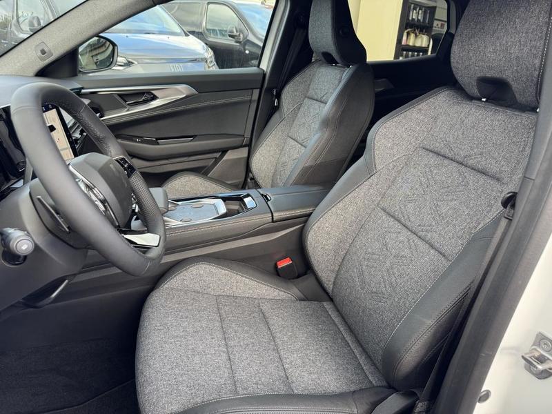 Renault Austral (2) 1.2 Full Hybrid E-Tech 200 Techno