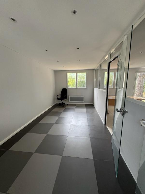 Bureau - 435 m²