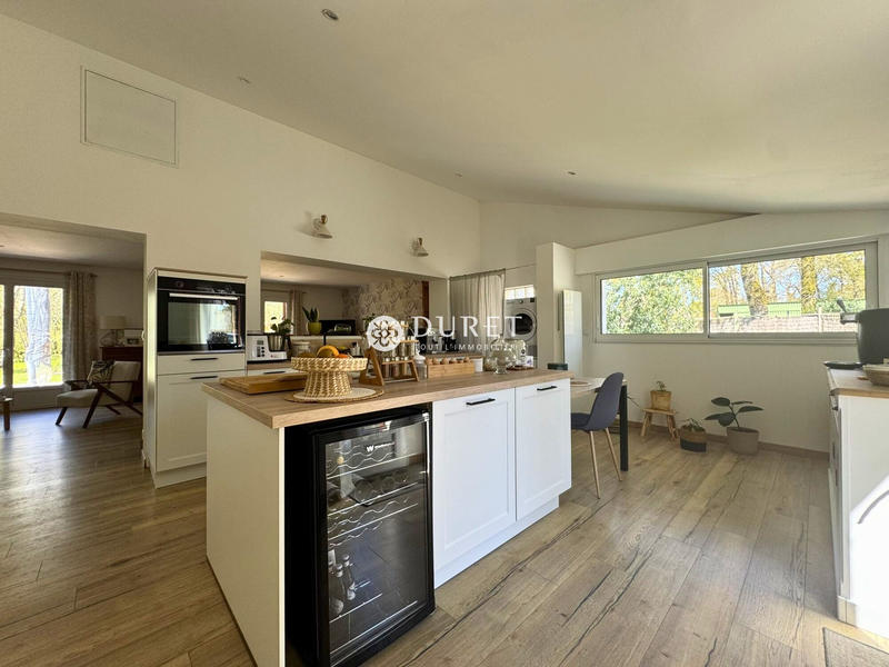 Maison - 179 m² - 5 pièces