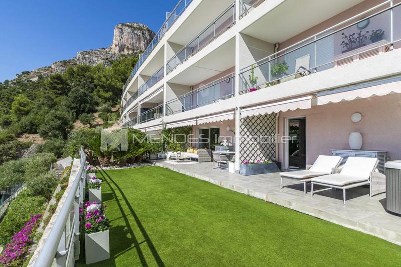 Appartement - 106 m² - 4 pièces