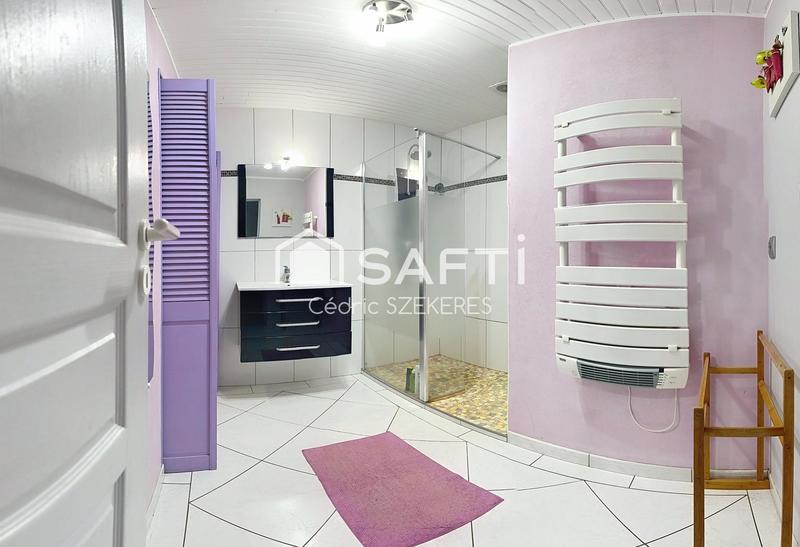 Local commercial - 240 m² - 9 pièces