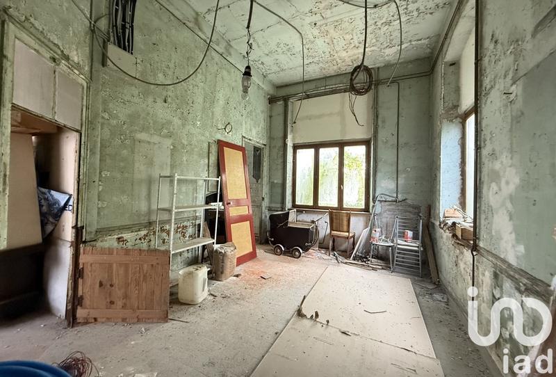 Maison - 215 m² - 9 pièces