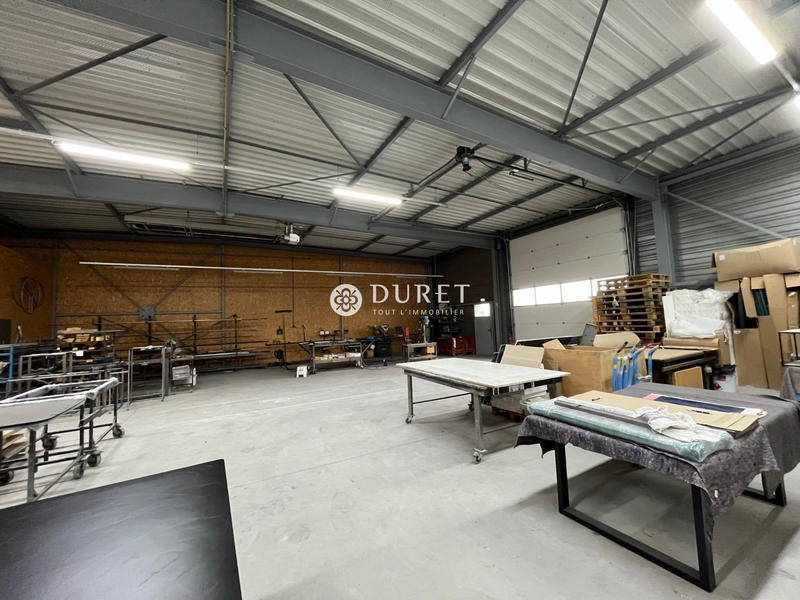 Local d'activités - 532 m²