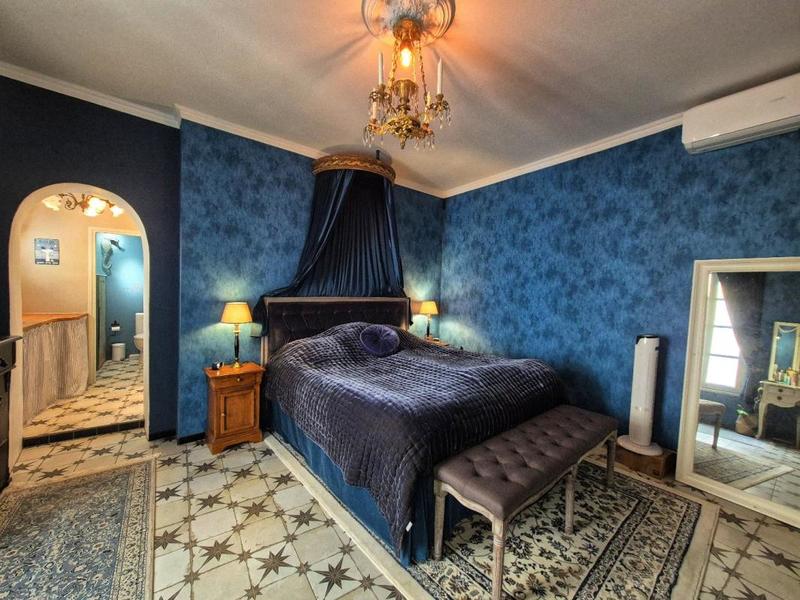 Maison - 180 m² - 6 pièces