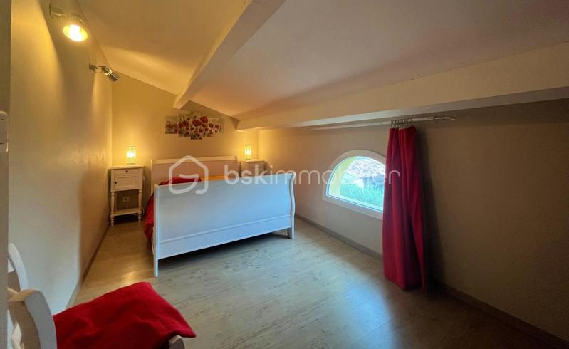 Propriété - 265 m² - 13 pièces