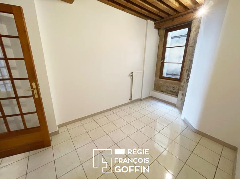 Appartement - 74 m² - 2 pièces
