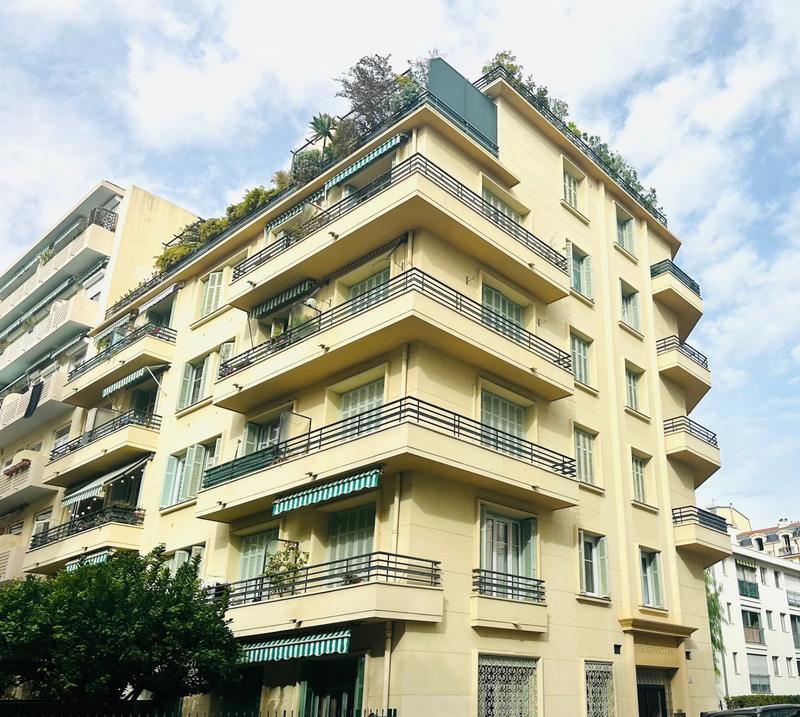 Appartement - 80 m² - 3 pièces