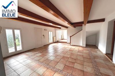 Maison - 99 m² - 5 pièces