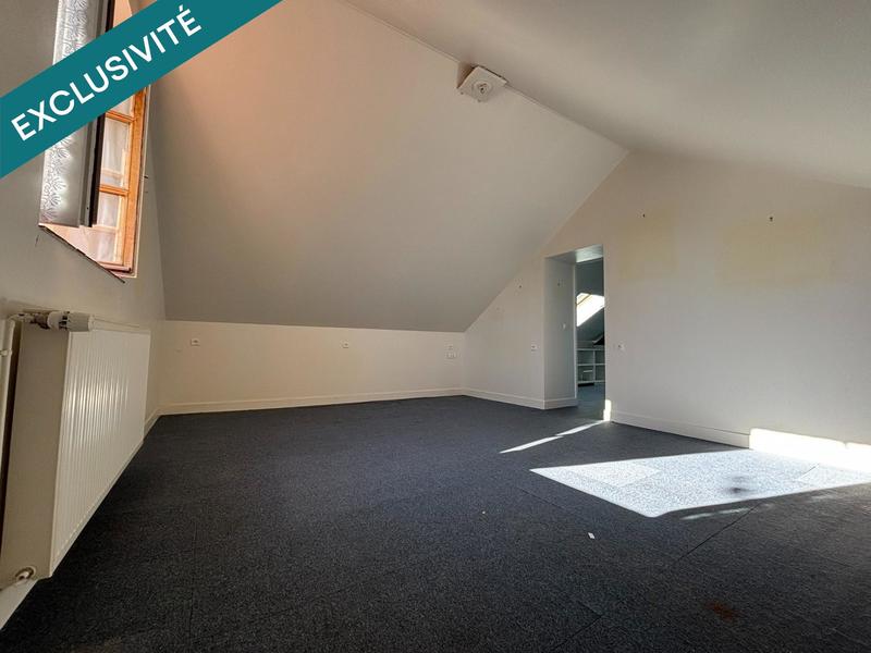 Maison - 242 m² - 8 pièces