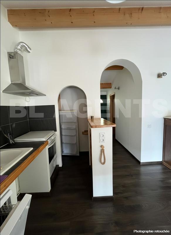 Maison traditionnelle - 220 m² - 12 pièces