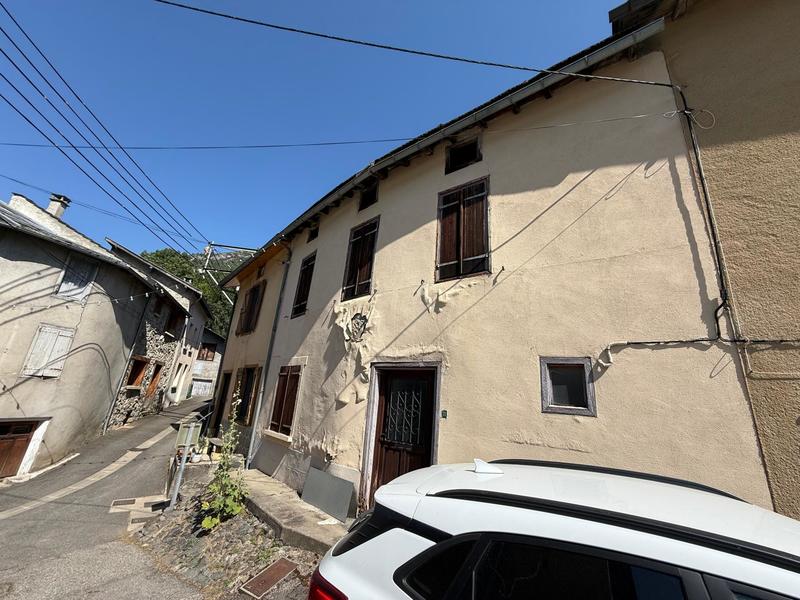 Maison - 180 m² - 6 pièces