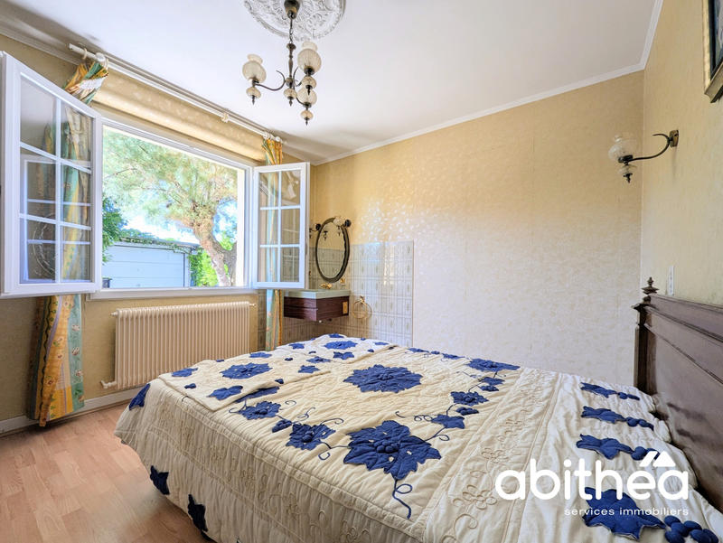 Maison - 180 m² - 8 pièces