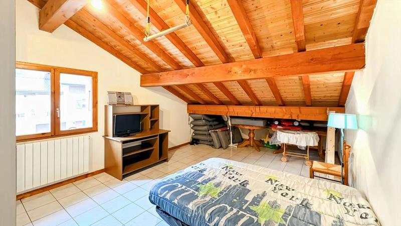 Maison - 143 m² - 7 pièces