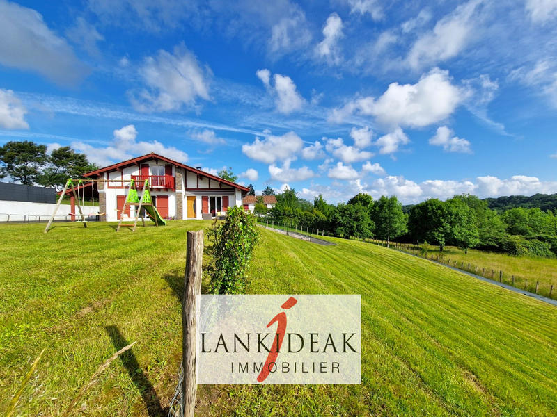 Maison - 164 m² - 5 pièces