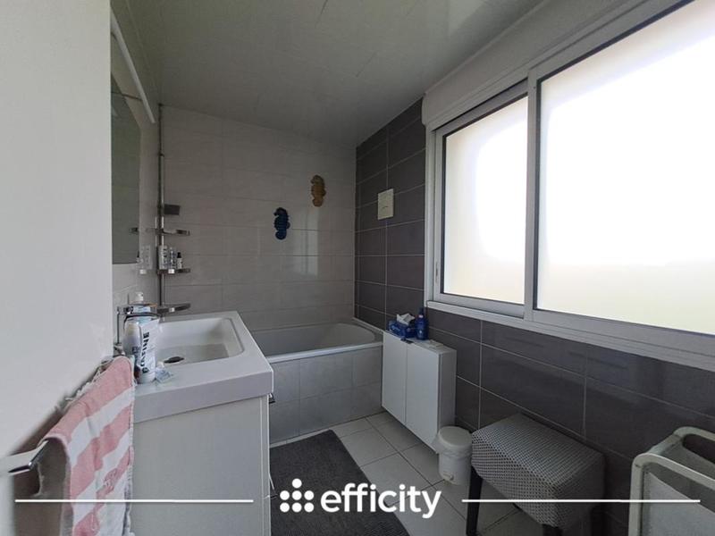 Maison - 269 m² - 14 pièces