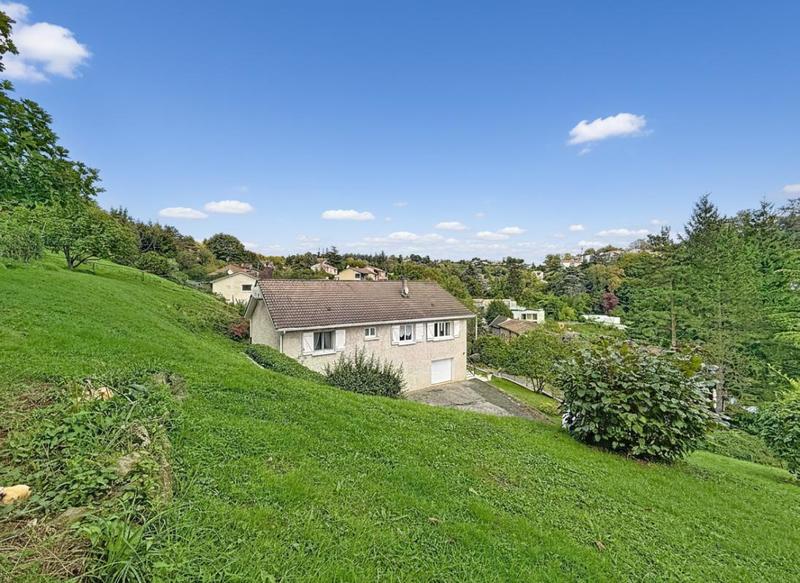 Maison - 108 m² - 4 pièces