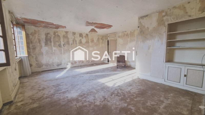 Maison - 236 m² - 8 pièces