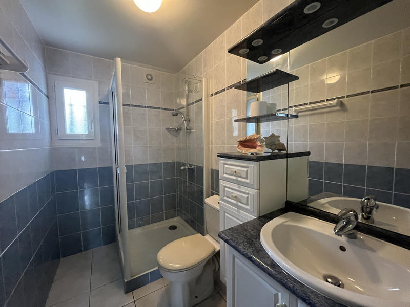 Maison - 265 m² - 10 pièces