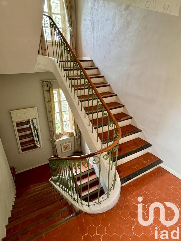 Maison - 322 m² - 9 pièces