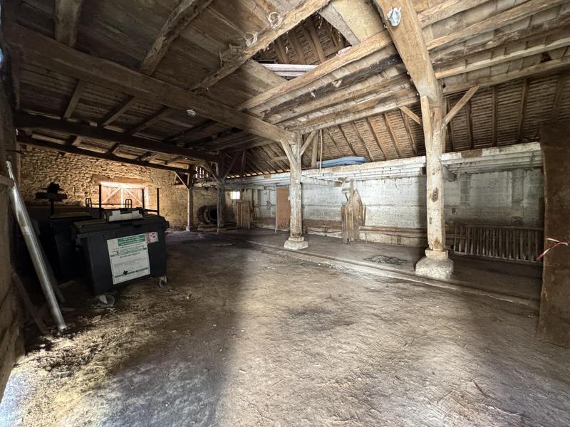 Maison - 477 m² - 15 pièces