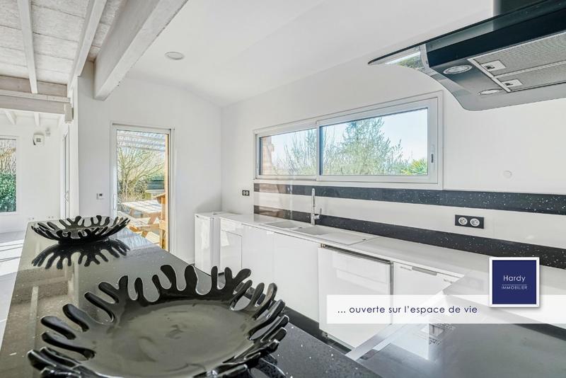 Maison - 197 m² - 9 pièces