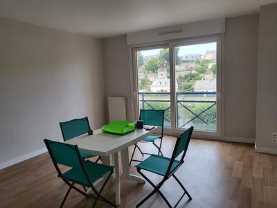 Appartement - 85 m² - 4 pièces