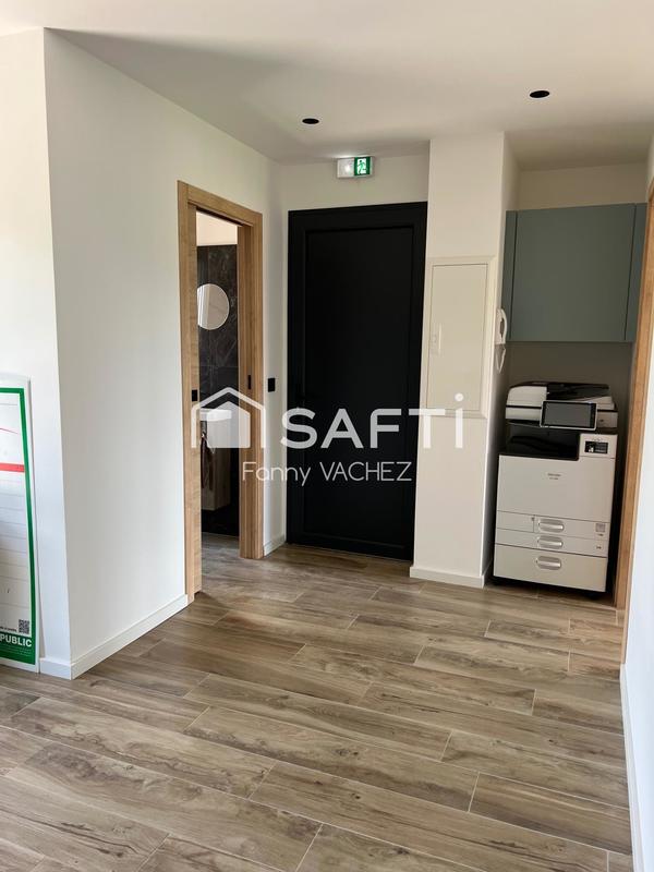 Bureau - 61 m² - 4 pièces