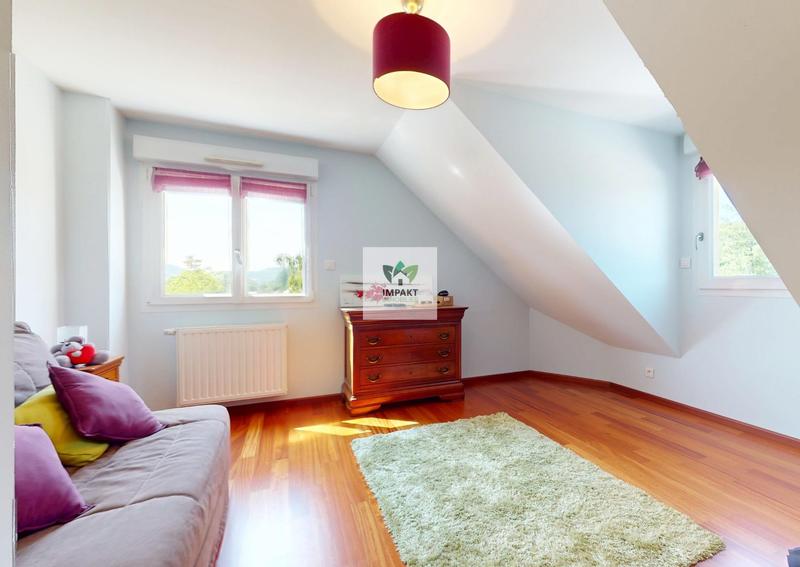 Maison - 160 m² - 6 pièces