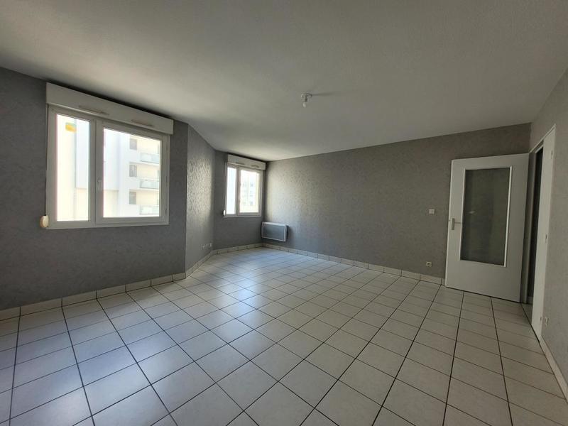 Immeuble - 1 109 m² - 17 pièces