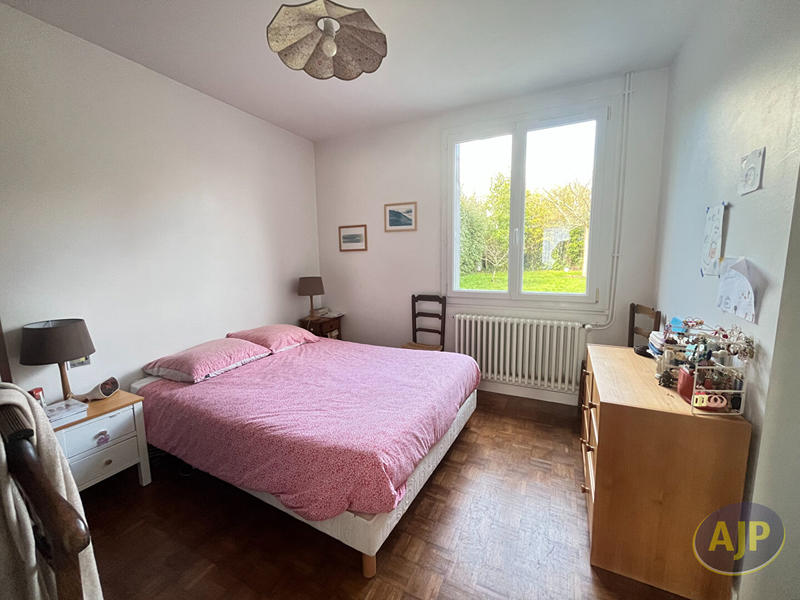 Maison - 102 m² - 6 pièces