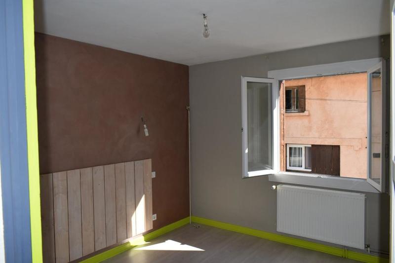 Maison - 93 m² - 6 pièces
