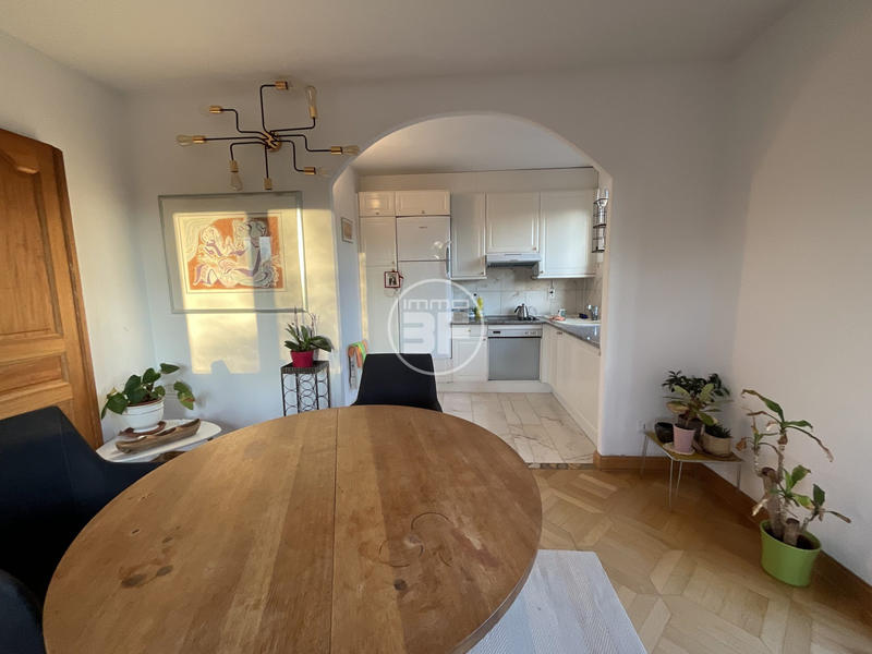 Appartement - 85 m² - 3 pièces