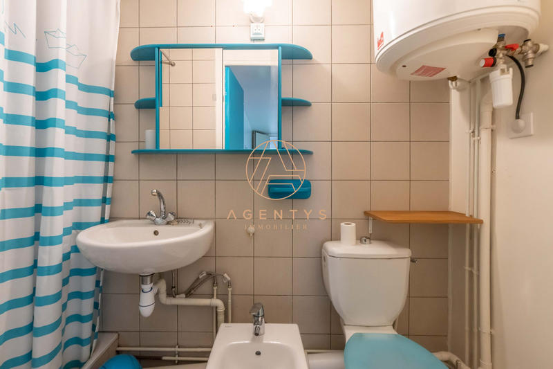 Maison - 265 m² - 7 pièces