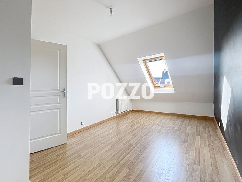 Maison - 106 m² - 5 pièces