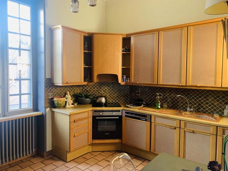 Maison - 252 m² - 9 pièces