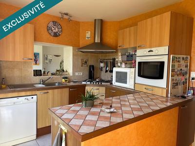 Maison - 141 m² - 6 pièces