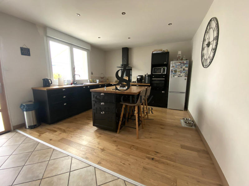 Maison - 130 m² - 7 pièces