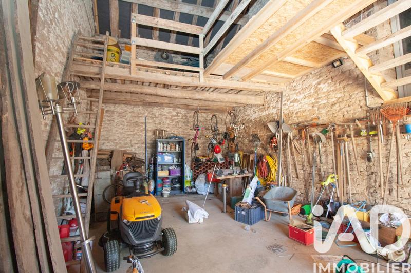 Maison - 280 m² - 8 pièces