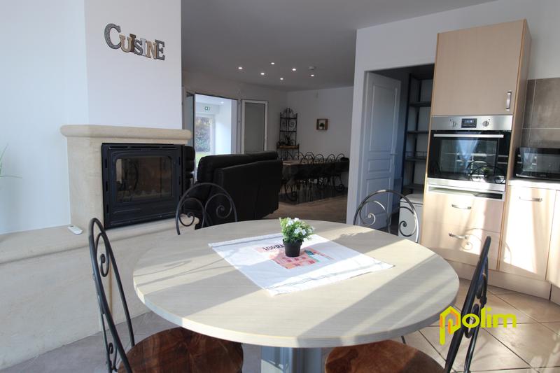 Propriété - 306 m² - 8 pièces