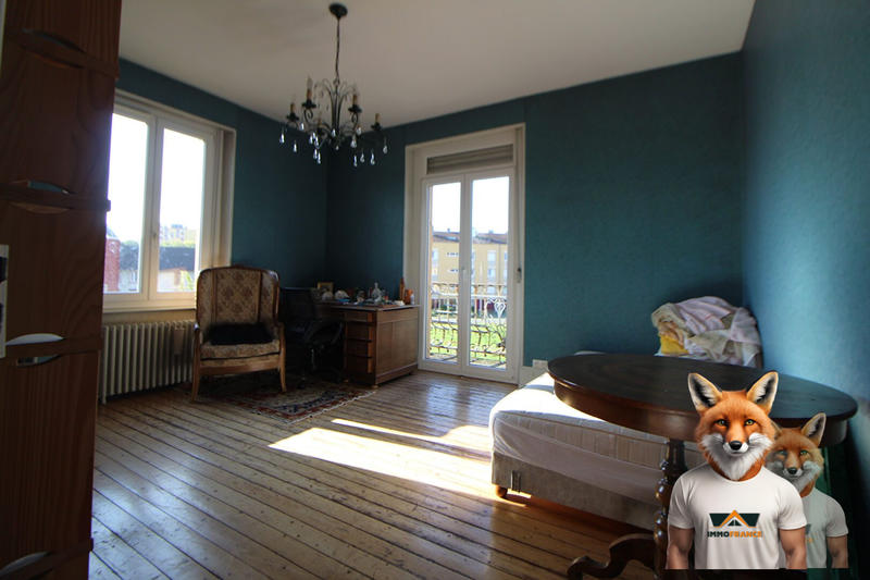 Maison - 174 m² - 9 pièces