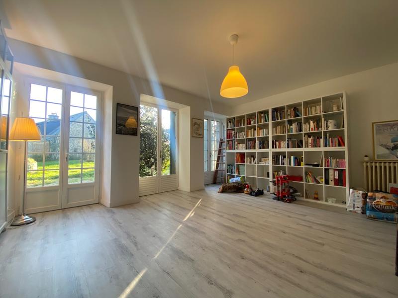 Maison ancienne - 222 m² - 7 pièces