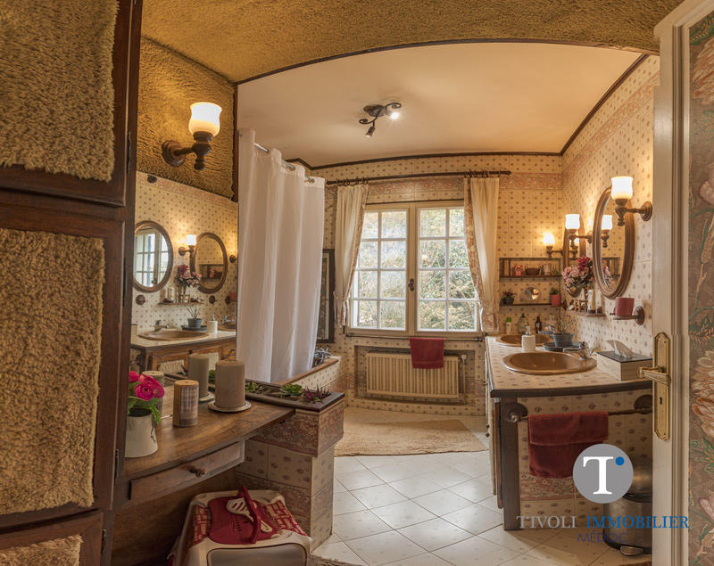 Maison ancienne - 190 m² - 6 pièces