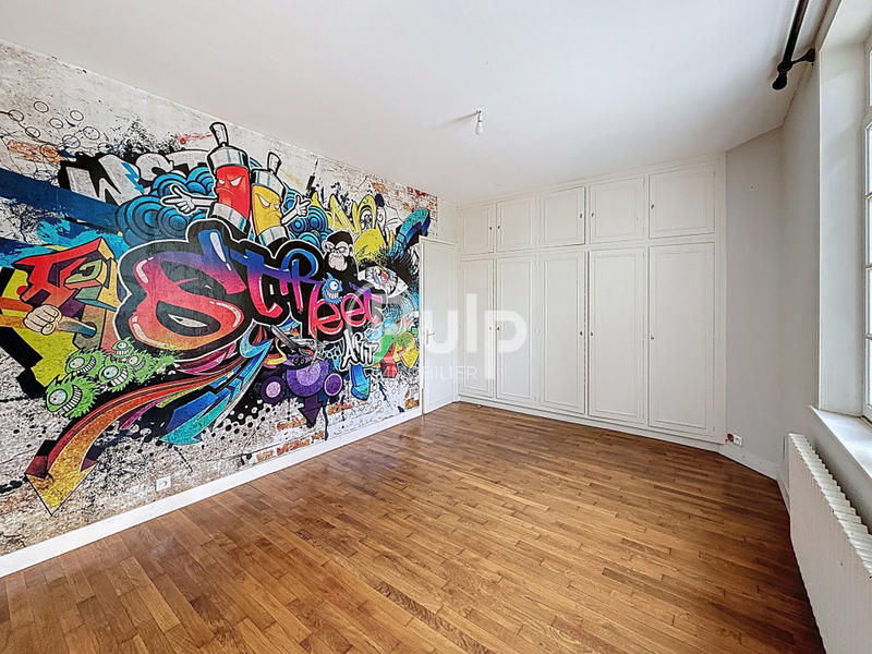 Maison - 92 m² - 5 pièces