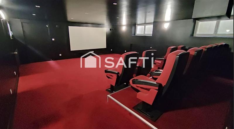 Maison - 355 m² - 18 pièces