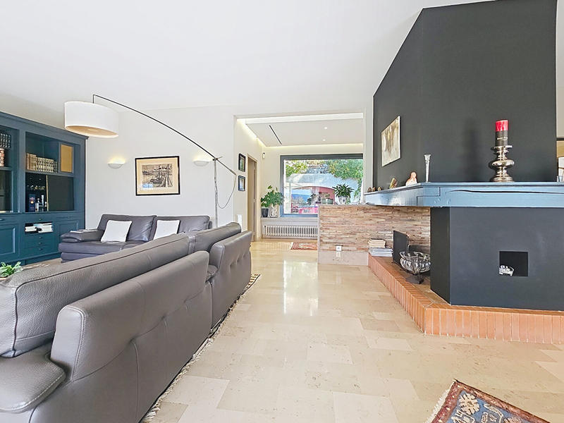 Maison - 195 m² - 6 pièces