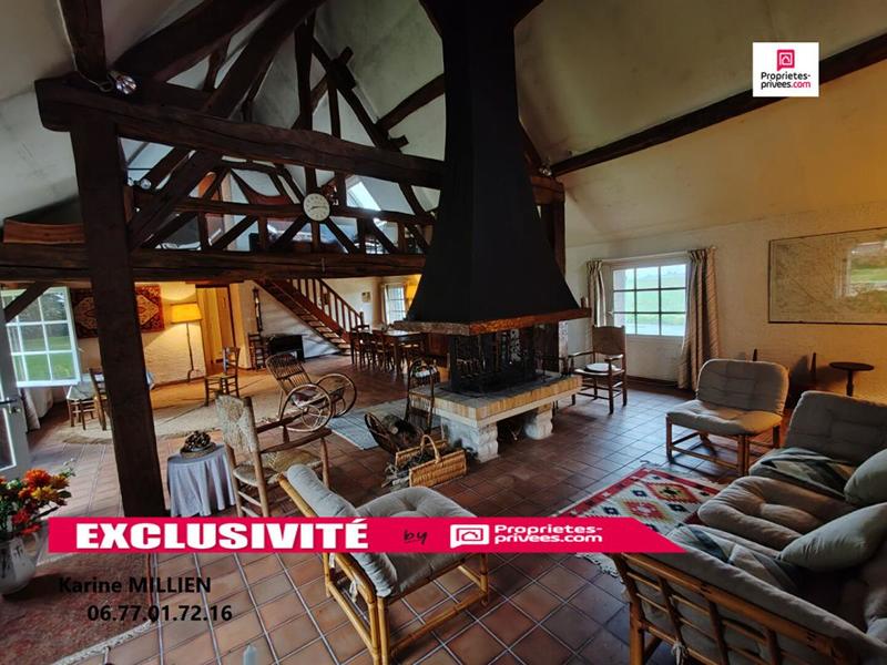 Maison - 318 m² - 12 pièces