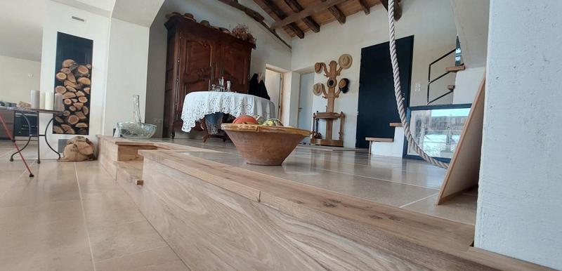 Maison - 260 m² - 6 pièces