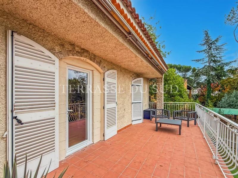 Maison - 162 m² - 7 pièces