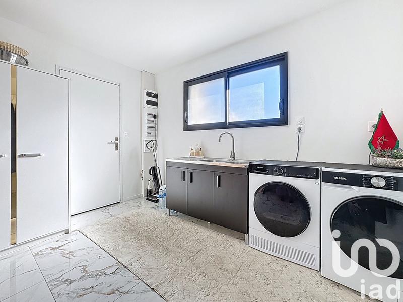 Maison - 145 m² - 6 pièces