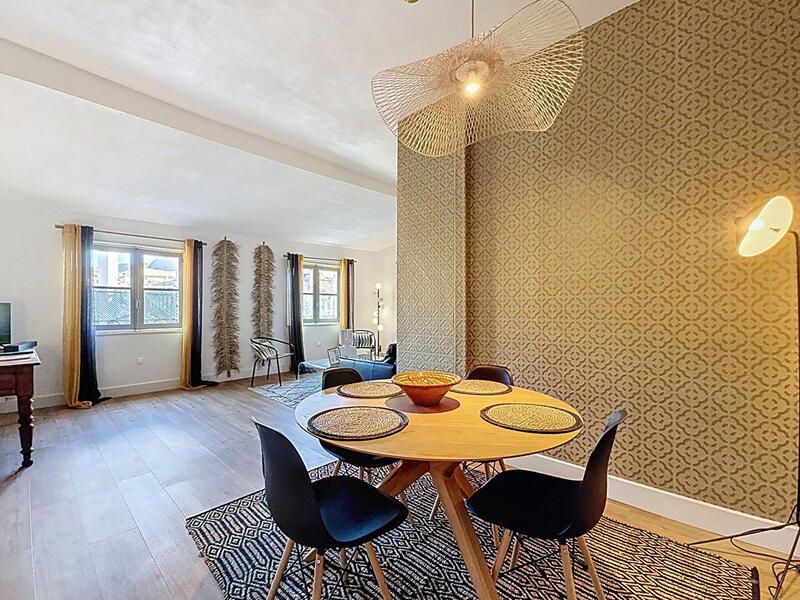 Appartement - 81 m² - 3 pièces